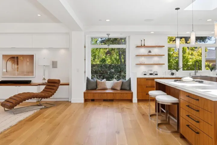 681 Springer Terrace, Los Altos, California 94024