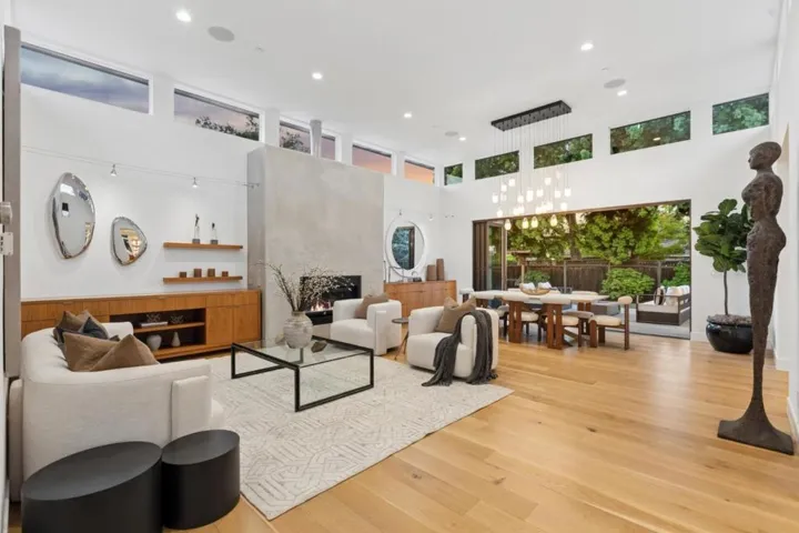 681 Springer Terrace, Los Altos, California 94024