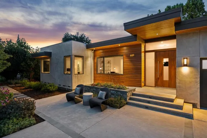 681 Springer Terrace, Los Altos, California 94024