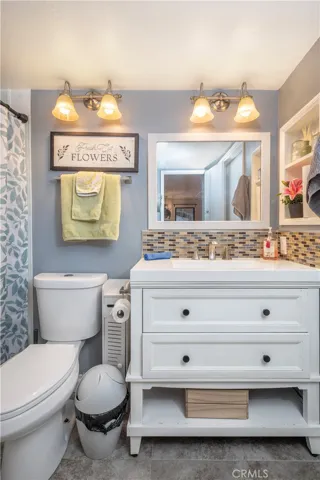 Downstair bathroom.