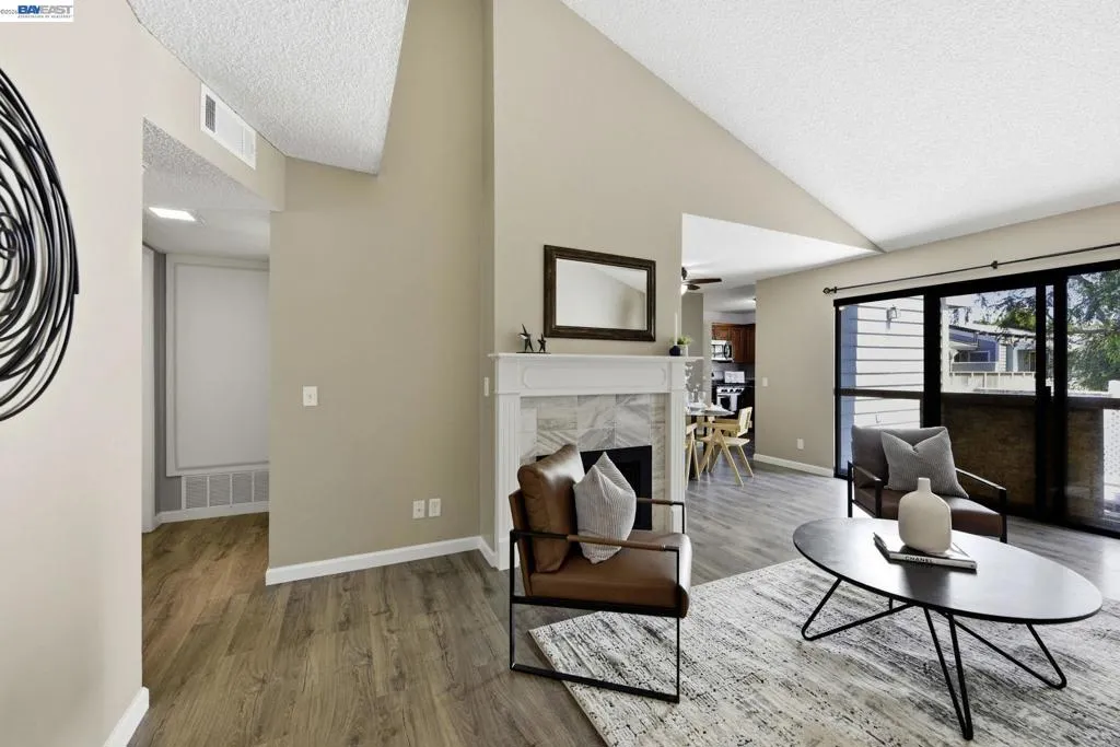 37200 Meadowbrook Cmn 203, Fremont, California 94536 — photo 5