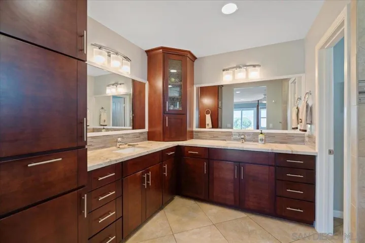 12578 Lomica Dr, San Diego, California 92128