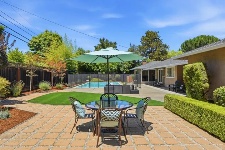19990 Blythe Court, Saratoga, California 95070