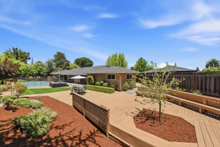 19990 Blythe Court, Saratoga, California 95070