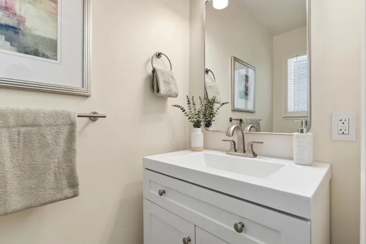 19990 Blythe Court, Saratoga, California 95070