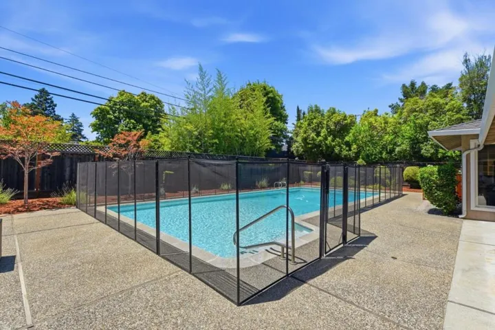 19990 Blythe Court, Saratoga, California 95070