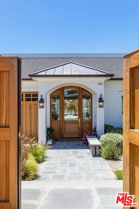 6671 Dume Drive, Malibu, California 90265 — photo 4