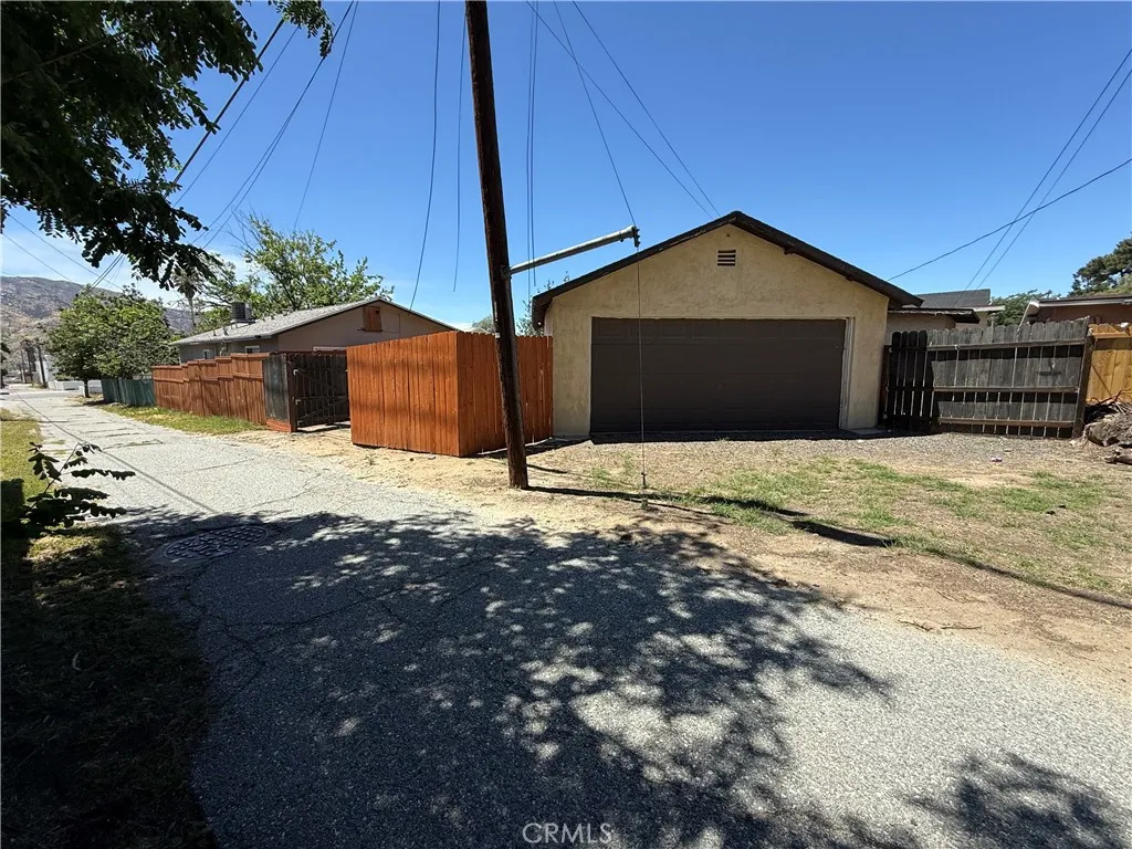 162 N 3rd, Banning, California 92220 — photo 5