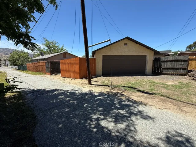 162 N 3rd, Banning, California 92220