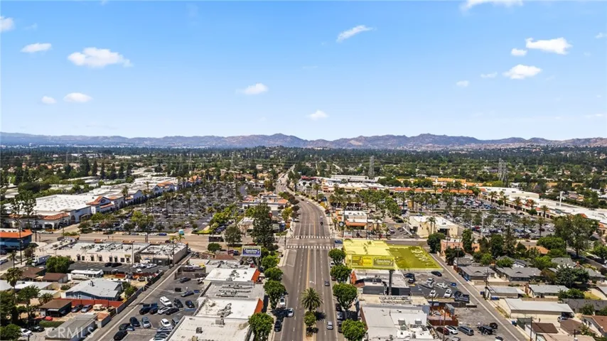 17851 Chatsworth, Granada Hills, California 91344