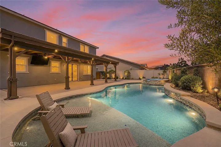 WELCOME HOME!