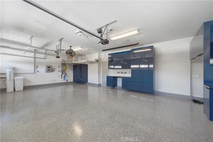 3-Car Garage
