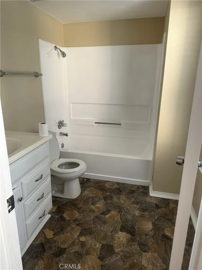 2nd Bathroom