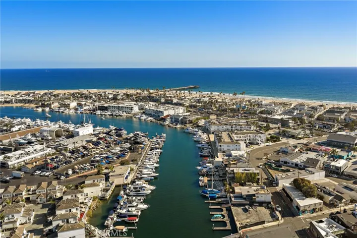 2808 Lafayette, Newport Beach, California 92663