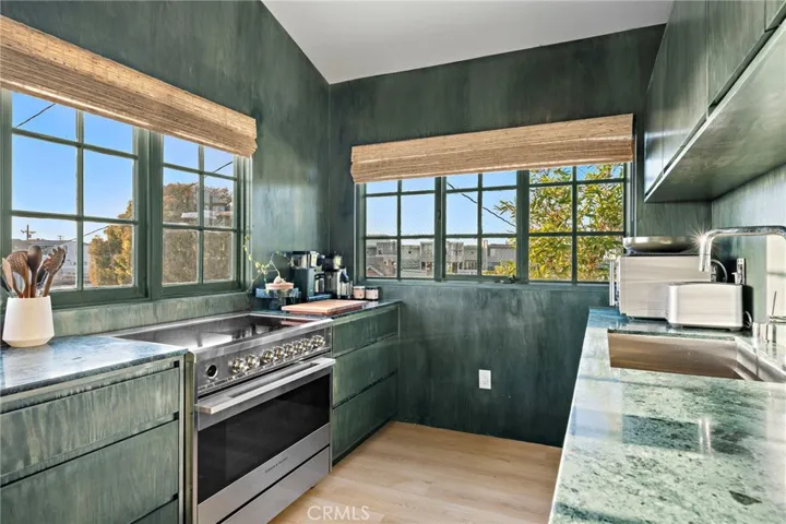 2808 Lafayette, Newport Beach, California 92663