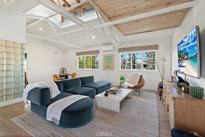 2808 Lafayette, Newport Beach, California 92663