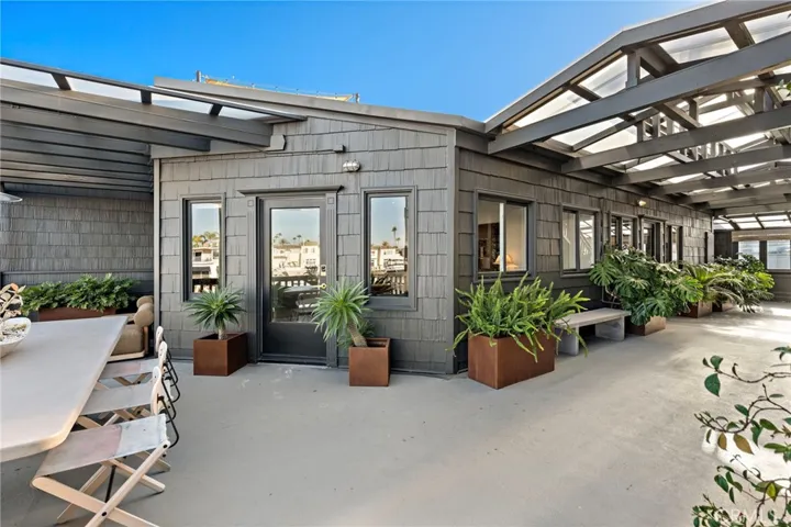 2808 Lafayette, Newport Beach, California 92663
