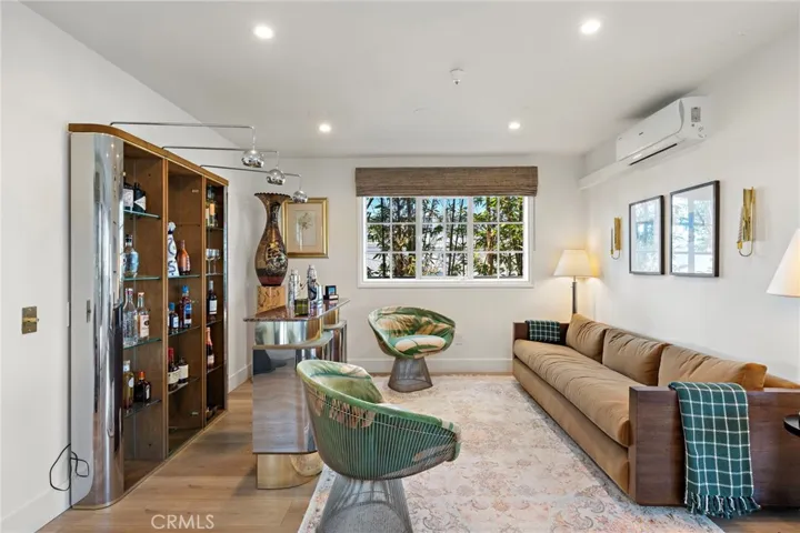 2808 Lafayette, Newport Beach, California 92663