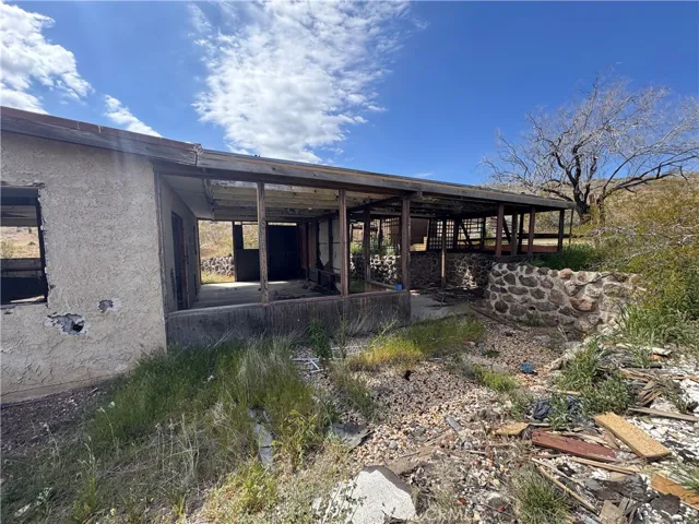 4334 Yucca Mesa Road, Yucca Valley, California 92284