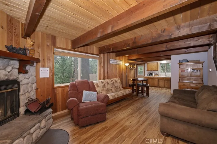 718 Silver Tip, Big Bear Lake, California 92315