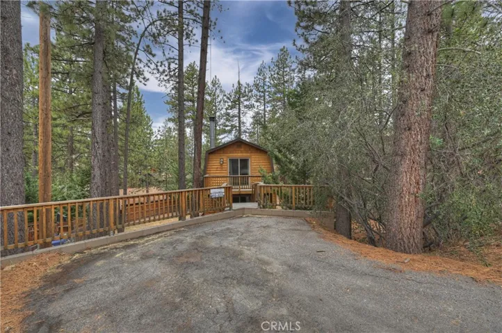 718 Silver Tip, Big Bear Lake, California 92315