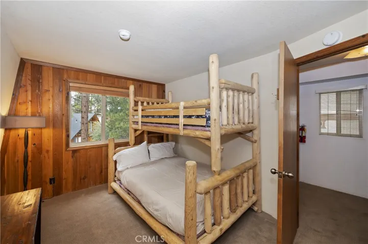 718 Silver Tip, Big Bear Lake, California 92315