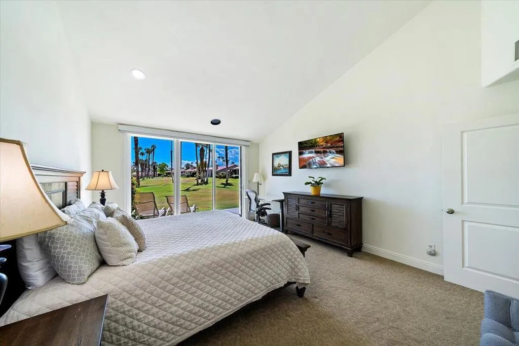 27-Primary Suite