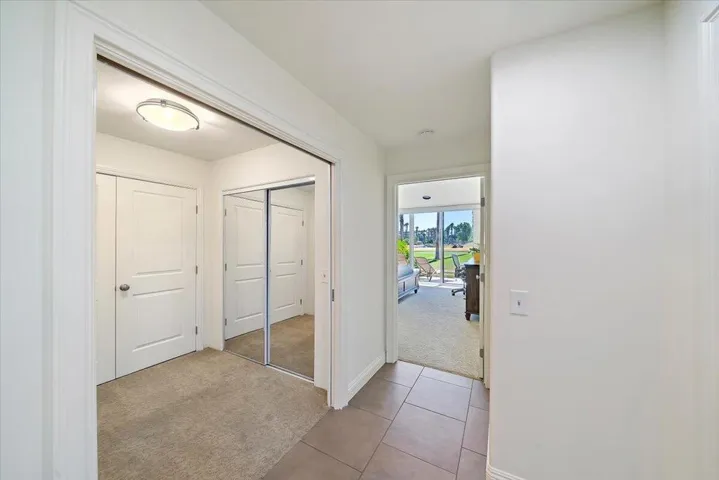 24-Primary Suite Wardrobes