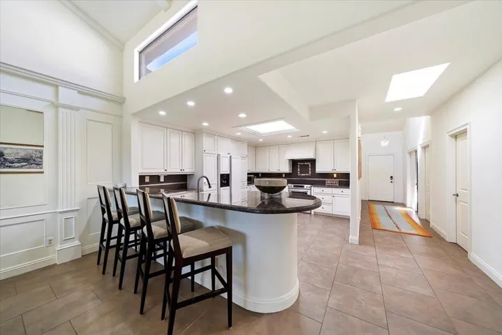 18-Kitchen