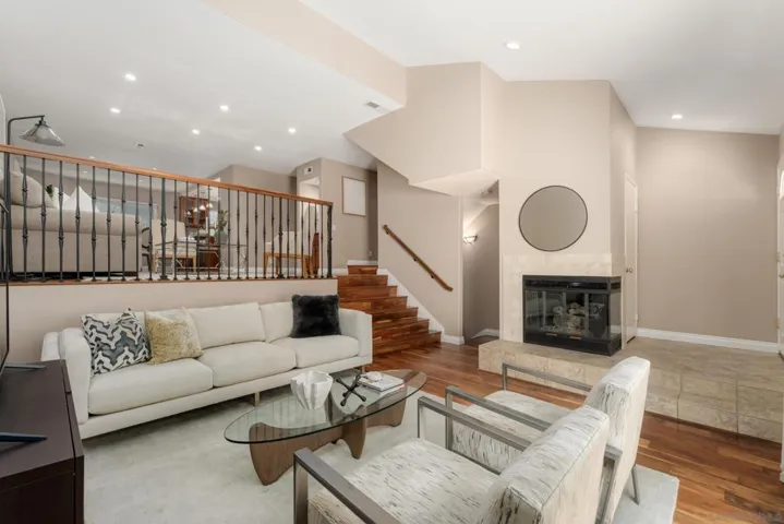 4007 Porte De Palmas 67, San Diego, California 92122
