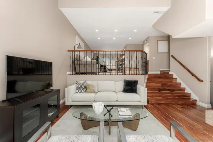 4007 Porte De Palmas 67, San Diego, California 92122
