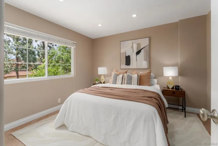 4007 Porte De Palmas 67, San Diego, California 92122