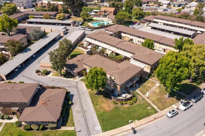 1536 Day Avenue F, San Mateo, California 94403