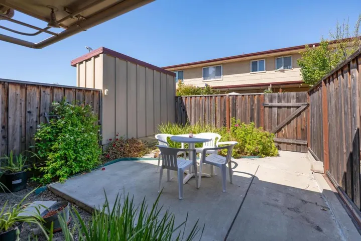 1536 Day Avenue F, San Mateo, California 94403