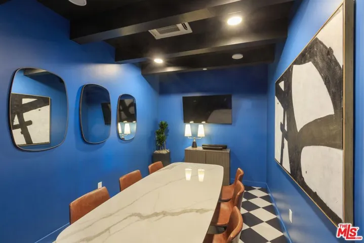 1250 N Fairfax Avenue 311, West Hollywood, California 90046
