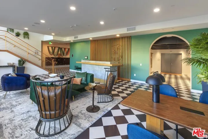 1250 N Fairfax Avenue 311, West Hollywood, California 90046