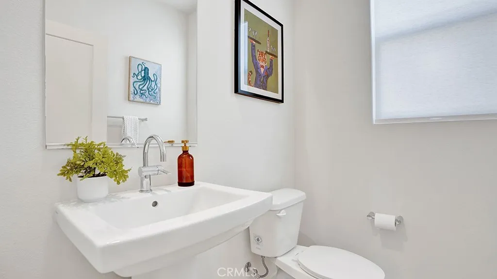 Main Floor 1/2 bathroom
