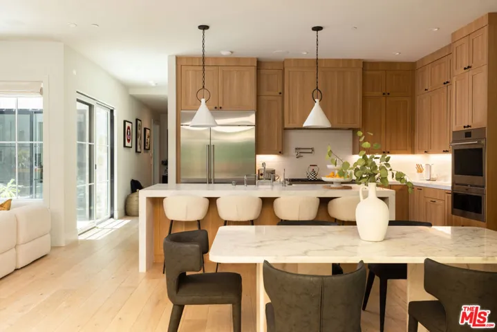 4210 Bellaire Avenue, Los Angeles, California 91604