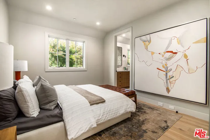 4210 Bellaire Avenue, Los Angeles, California 91604