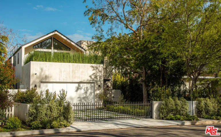 4210 Bellaire Avenue, Los Angeles, California 91604