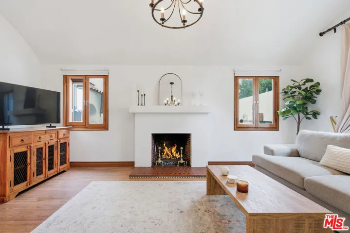 1555 S Crescent Heights Boulevard, Los Angeles, California 90035