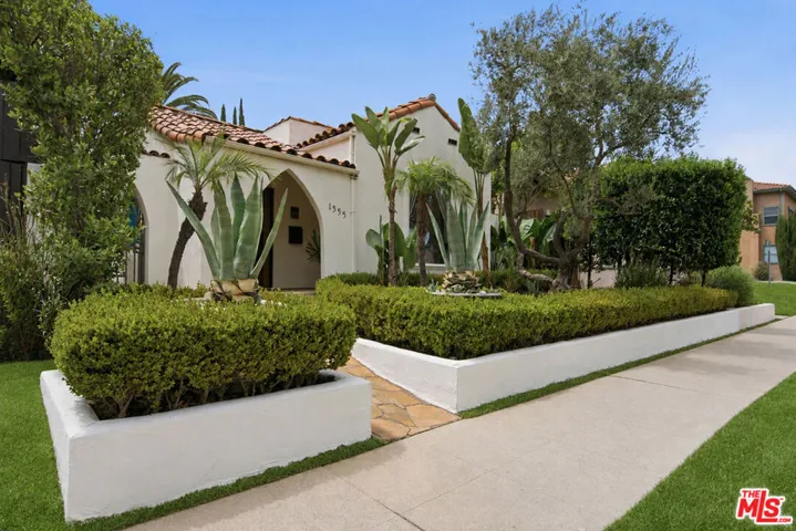 1555 S Crescent Heights Boulevard, Los Angeles, California 90035