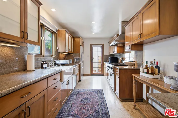 1555 S Crescent Heights Boulevard, Los Angeles, California 90035