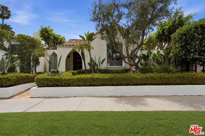 1555 S Crescent Heights Boulevard, Los Angeles, California 90035