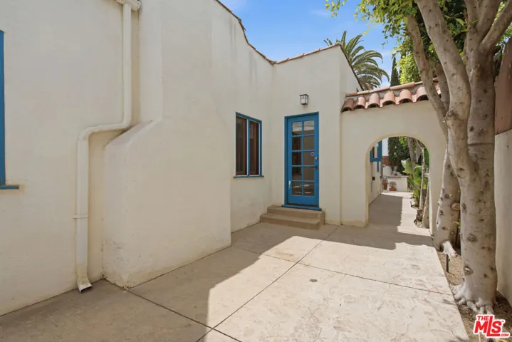 1555 S Crescent Heights Boulevard, Los Angeles, California 90035