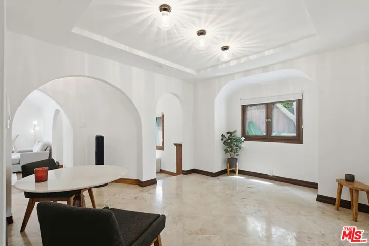 1555 S Crescent Heights Boulevard, Los Angeles, California 90035