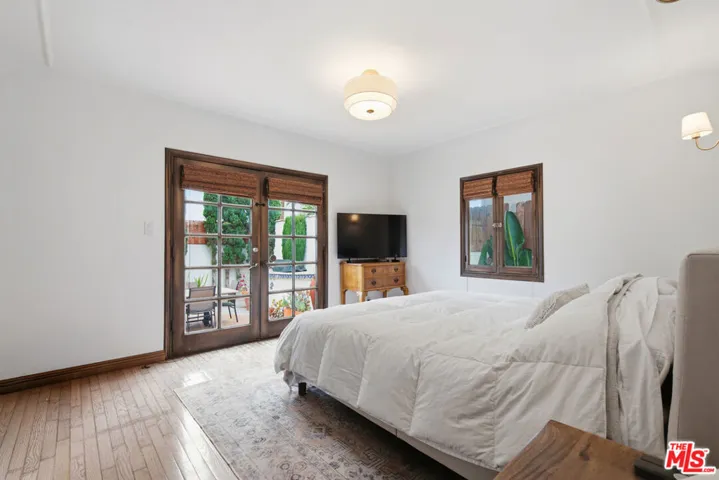 1555 S Crescent Heights Boulevard, Los Angeles, California 90035