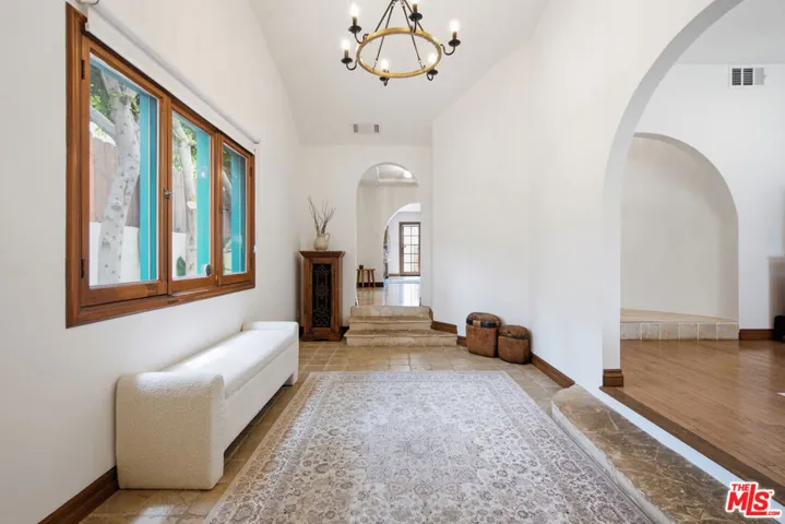 1555 S Crescent Heights Boulevard, Los Angeles, California 90035