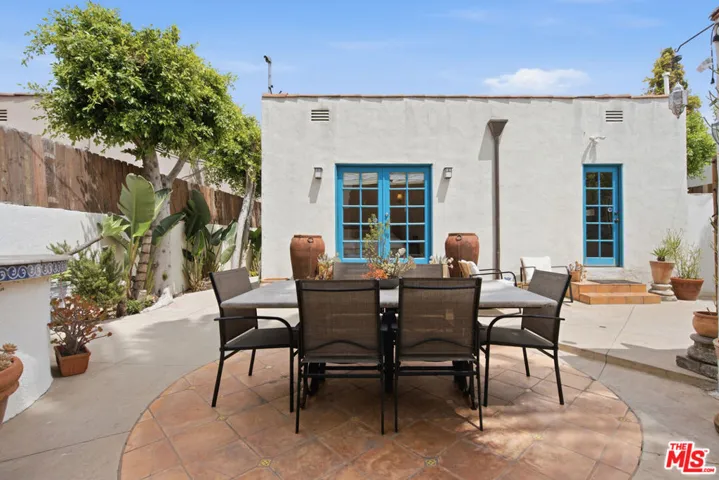 1555 S Crescent Heights Boulevard, Los Angeles, California 90035