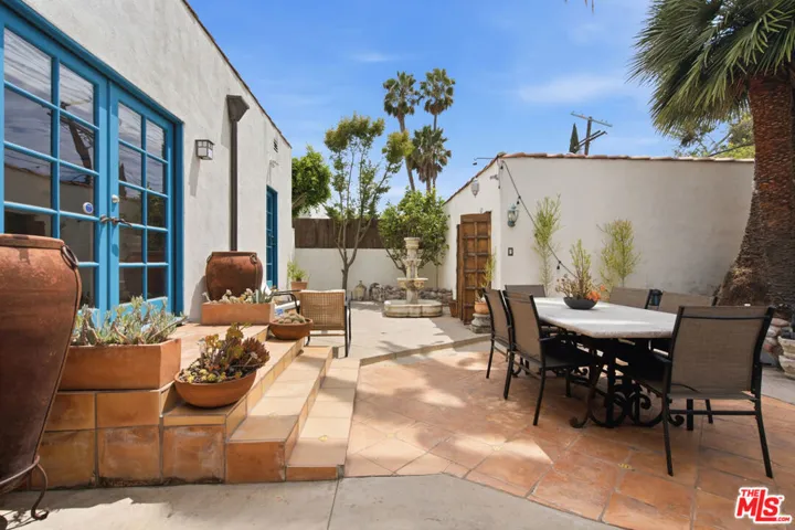 1555 S Crescent Heights Boulevard, Los Angeles, California 90035